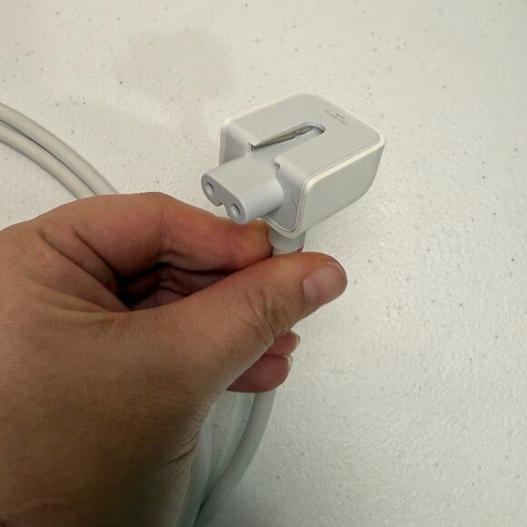 Apple Macbook Charger Power Cord Charging Extender Cable White GENUINE USED - Picture 2 of 3